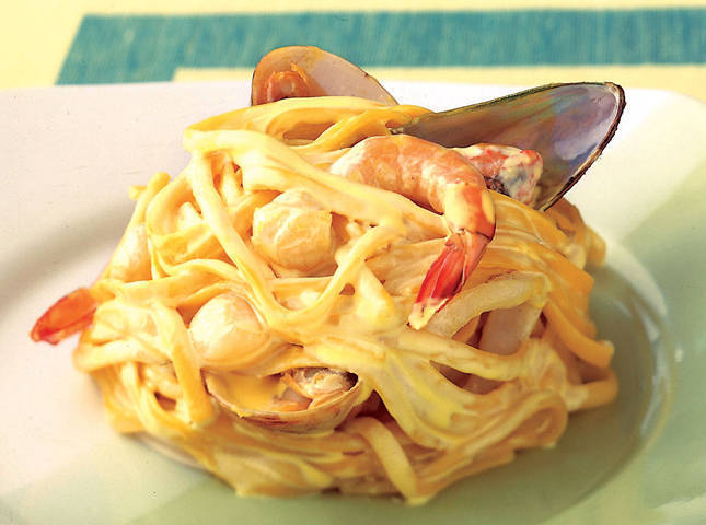 Linguine with Seafood Saffron Creme