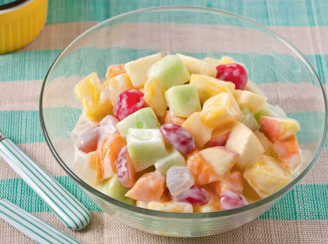 fruit salads with yogurt