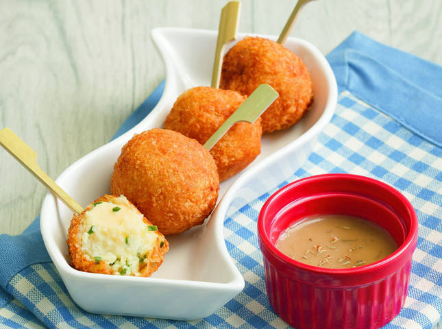 POTATO CHEESE BALLS