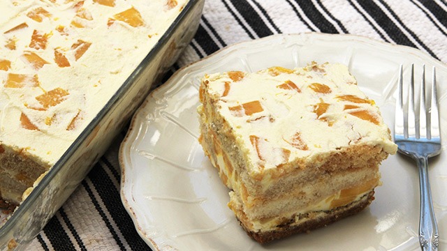mango float slice on a small plate