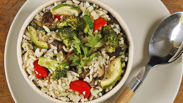 Brown Rice Salad with Roasted Vegetables and Mushrooms