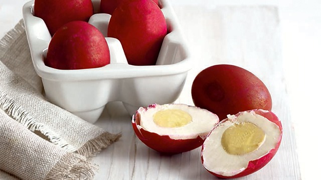 Tray of red eggs with 18 eggs png, all in tray