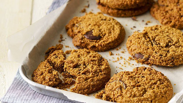 Dark Chocolate Oatmeal Cookies