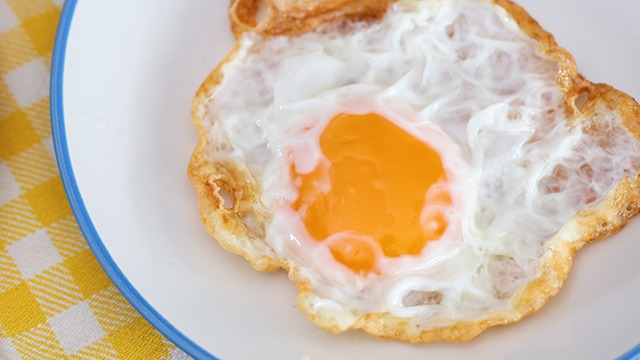 Perfect sunny side up fried eggs