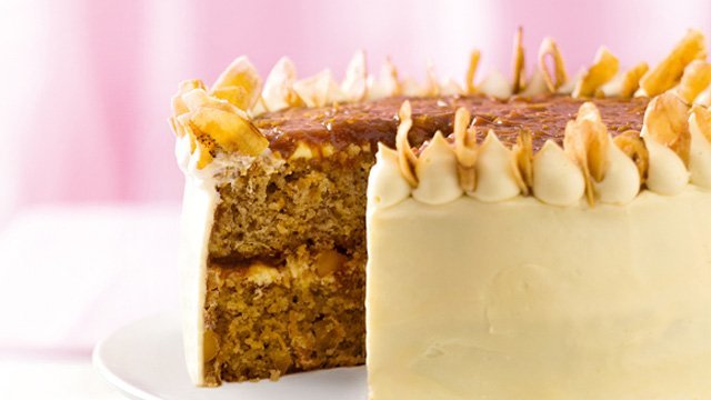 Hummingbird cake recipe: Try this famous banana-pineapple cake with cream  cheese frosting from 1978 - Click Americana