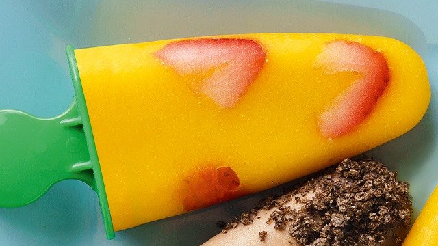 mango strawberry popsicles recipe image