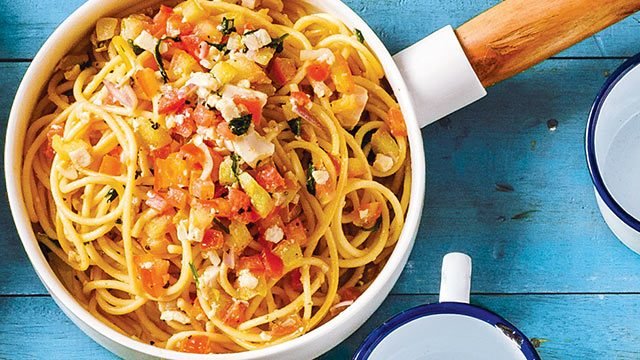 Salted Egg and Tomato Pasta Recipe