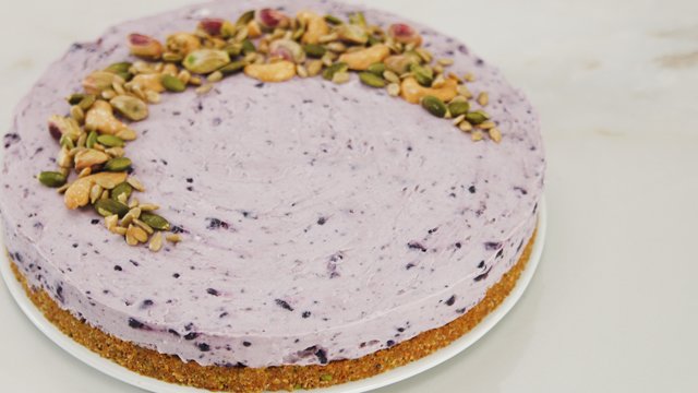 This Chef Making A No-Bake Strawberry Cheesecake Is The Most Relaxing Thing  You'll Watch Today | Digg