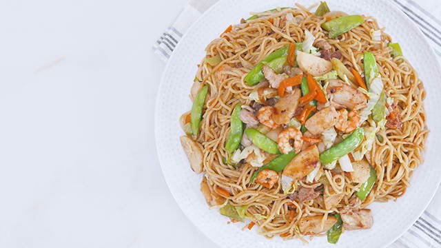 canton stir  fried noodles