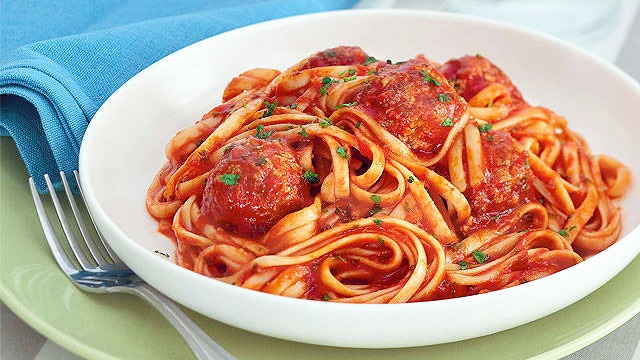 pork meatballs in sriracha tomato sauce pasta