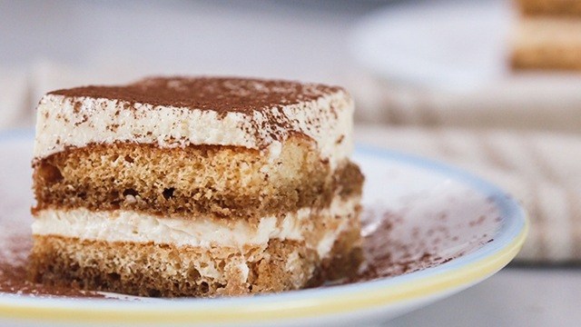How to make Tiramisu Cake (recipe with video) - Rice 'n Flour