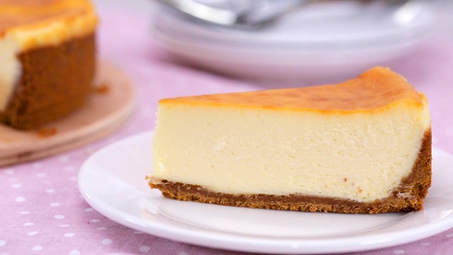 This Is An Insanely Silky Good New York Style Cheesecake 4011