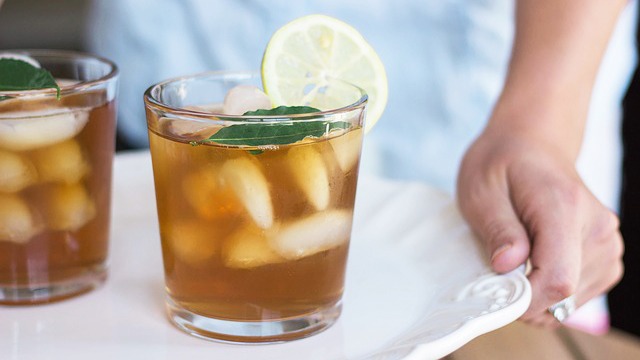 What is the Shelf Life of Fresh Brewed Iced Tea?