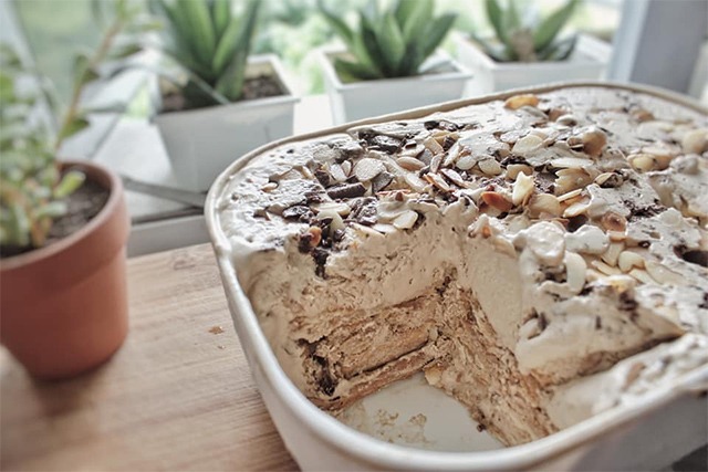 How To Make Coffee Crumble Ice Cream Cake