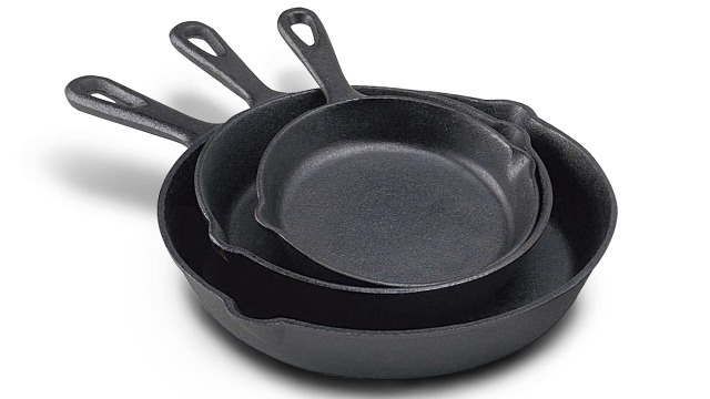 Handyman Do It Best Offers A 50% Discount On A 3-piece Oster Cast Iron 