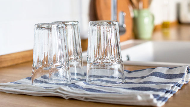 You Might Be Storing Glasses And Mugs Wrong