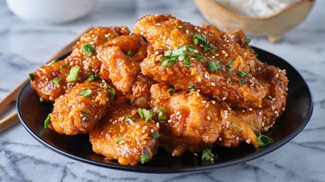 https://images.yummy.ph/yummy/uploads/2021/02/soygarlicchickenkorean.jpg