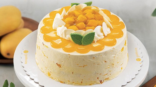 Eggless mango cake / mango cake recipe without butter and eggs