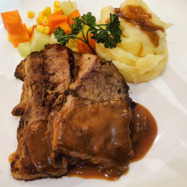 What To Eat At Bag Of Beans in Tagaytay