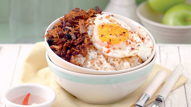 adobo flake and egg on rice