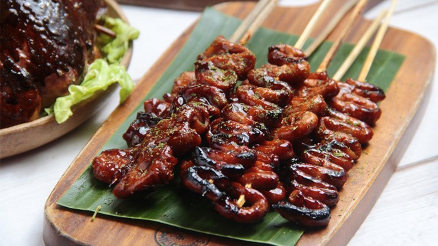 How To Cook Isaw At Home Yummy ph