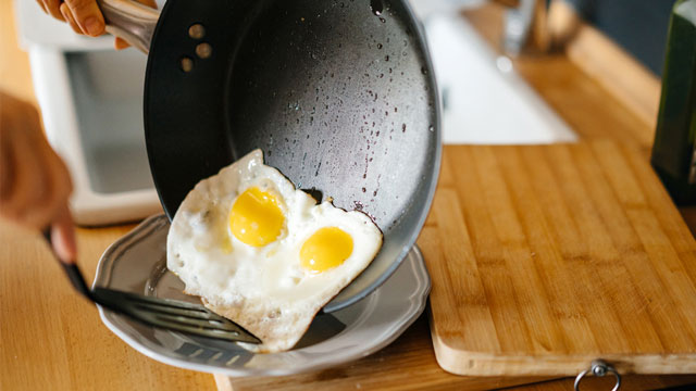 The Best Oil for Frying Eggs