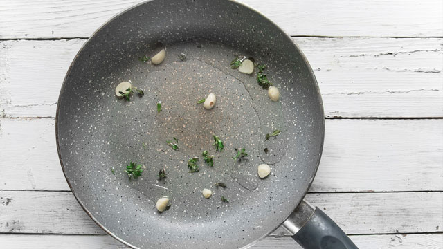 Redditor learns how to recycle old, non-stick Teflon pans