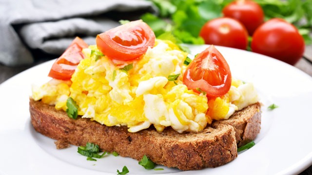 7 Ideas for Budget-Friendly Breakfast Meals