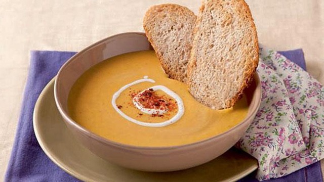 The Main Differences Between Soup And Bisque