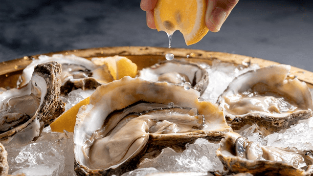 Salt And Ice Bar is offering unlimited fresh oysters, plus a glass of prosecco, for only P999. This promo is available for al Mondays and Tuesdays of January 2023.