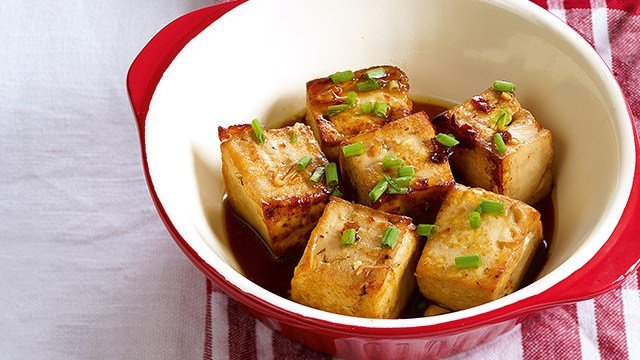 The 4 Common Kinds Of Tofu + Recipes To Use Them With