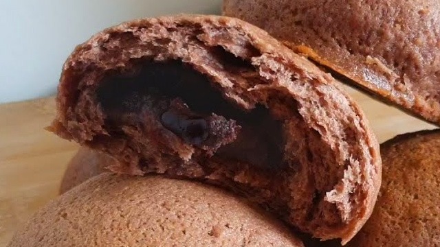 milo bread buns with milo chocolate powder filling