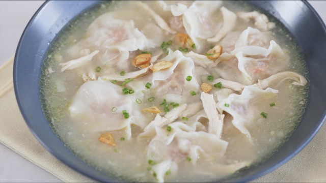Molo soup in a gray bowl